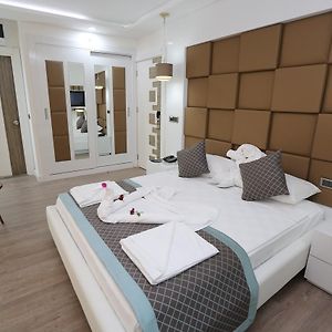 Pokój z łóżkiem king-size